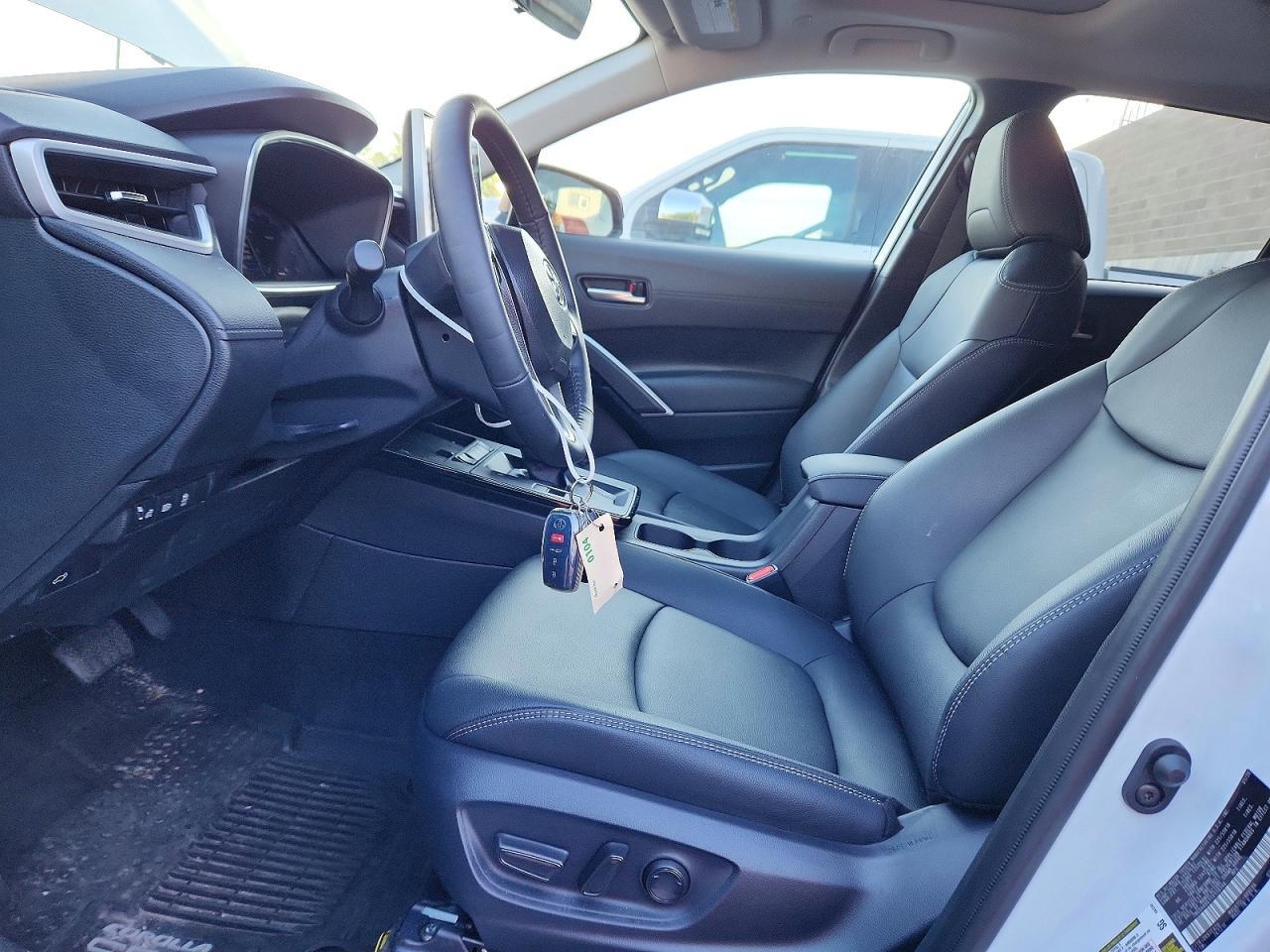2026 Toyota Corolla Cross Xle - Image 7