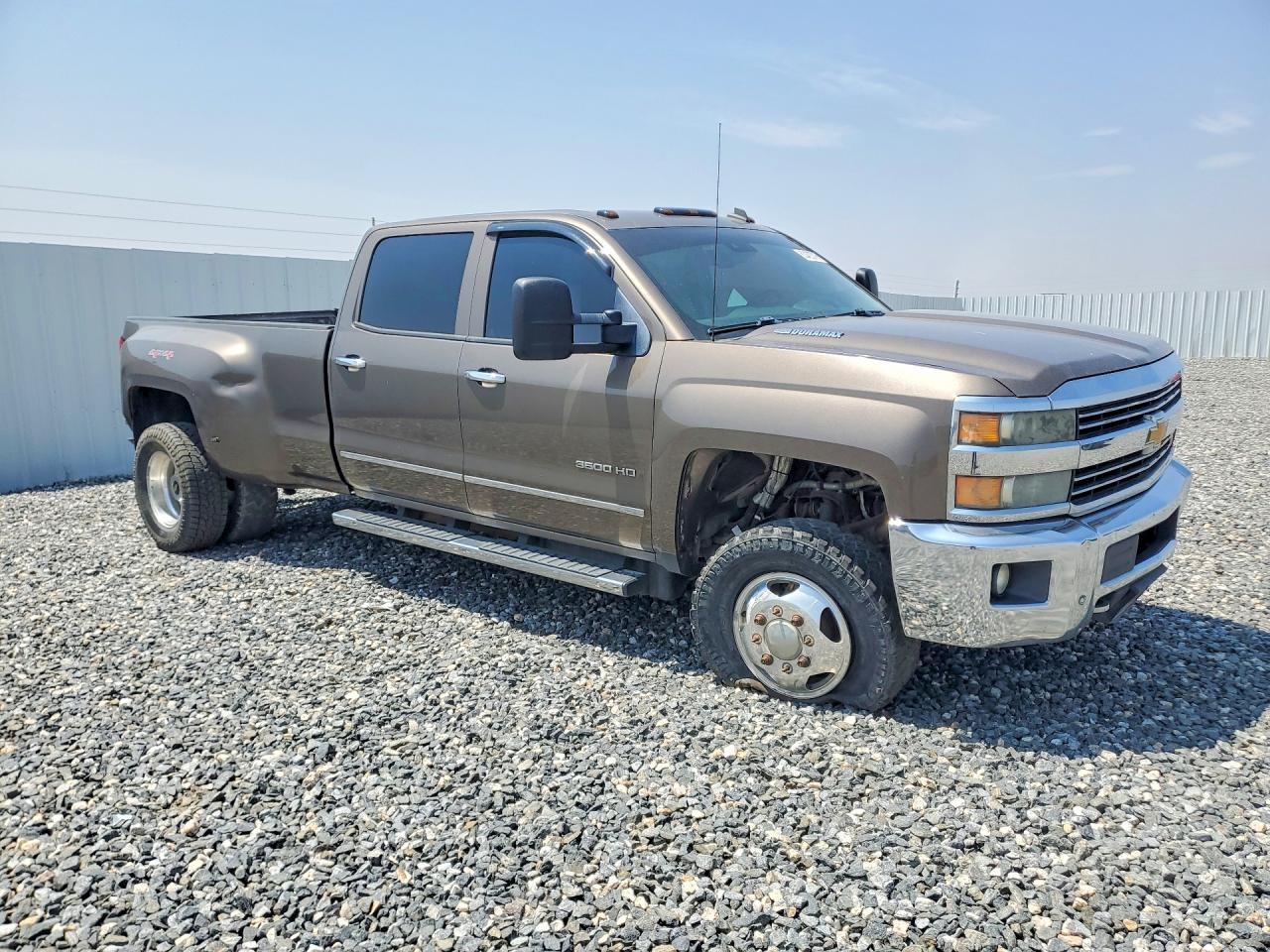 2015 Chevrolet Silverado K3500 Ltz - Image 4
