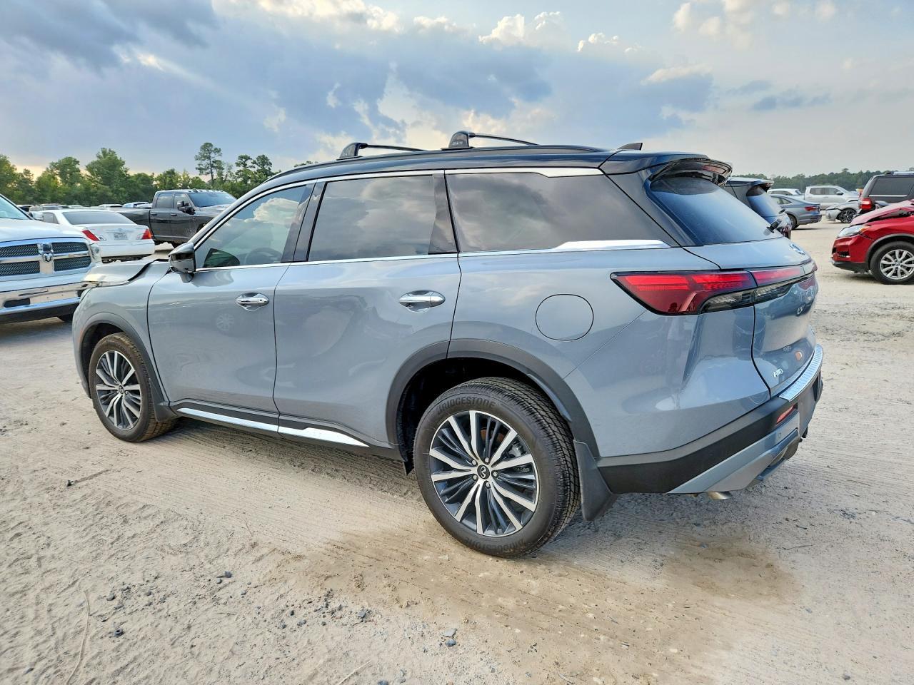 2025 Infiniti Qx60 Autograph - Фото 2