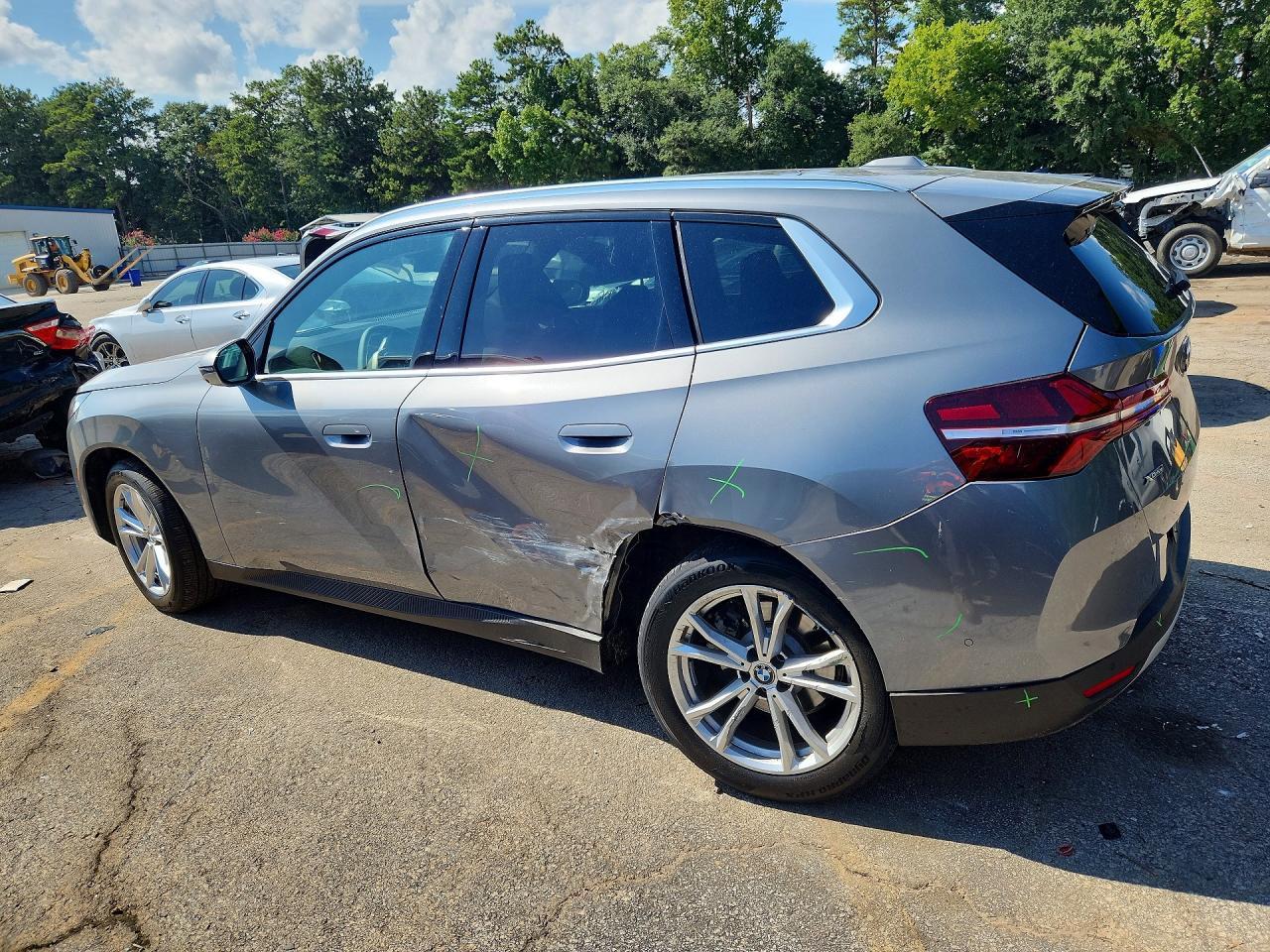 2025 BMW X3 30 xDrive - Фото 2