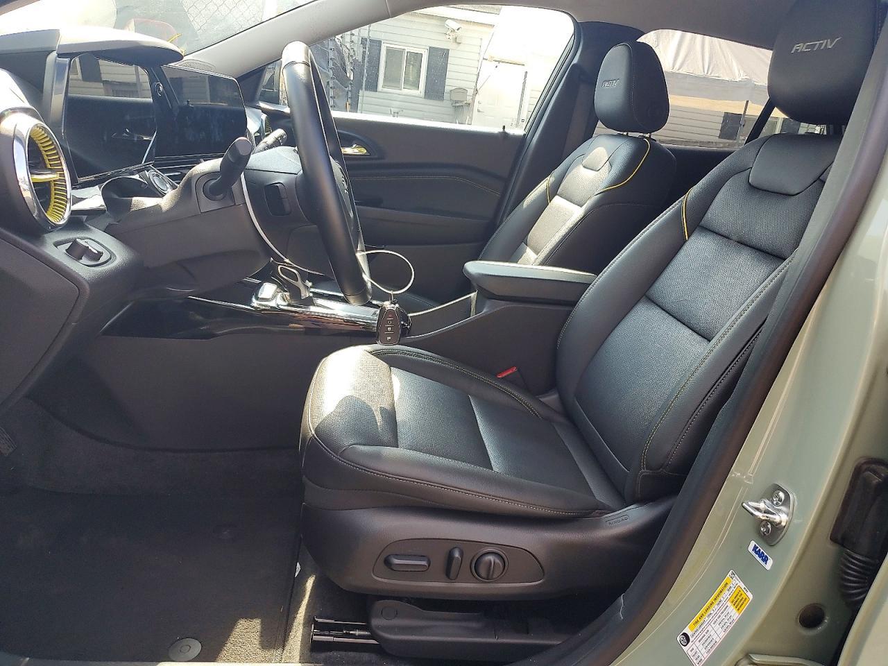 2025 Chevrolet Trax Activ - Image 7