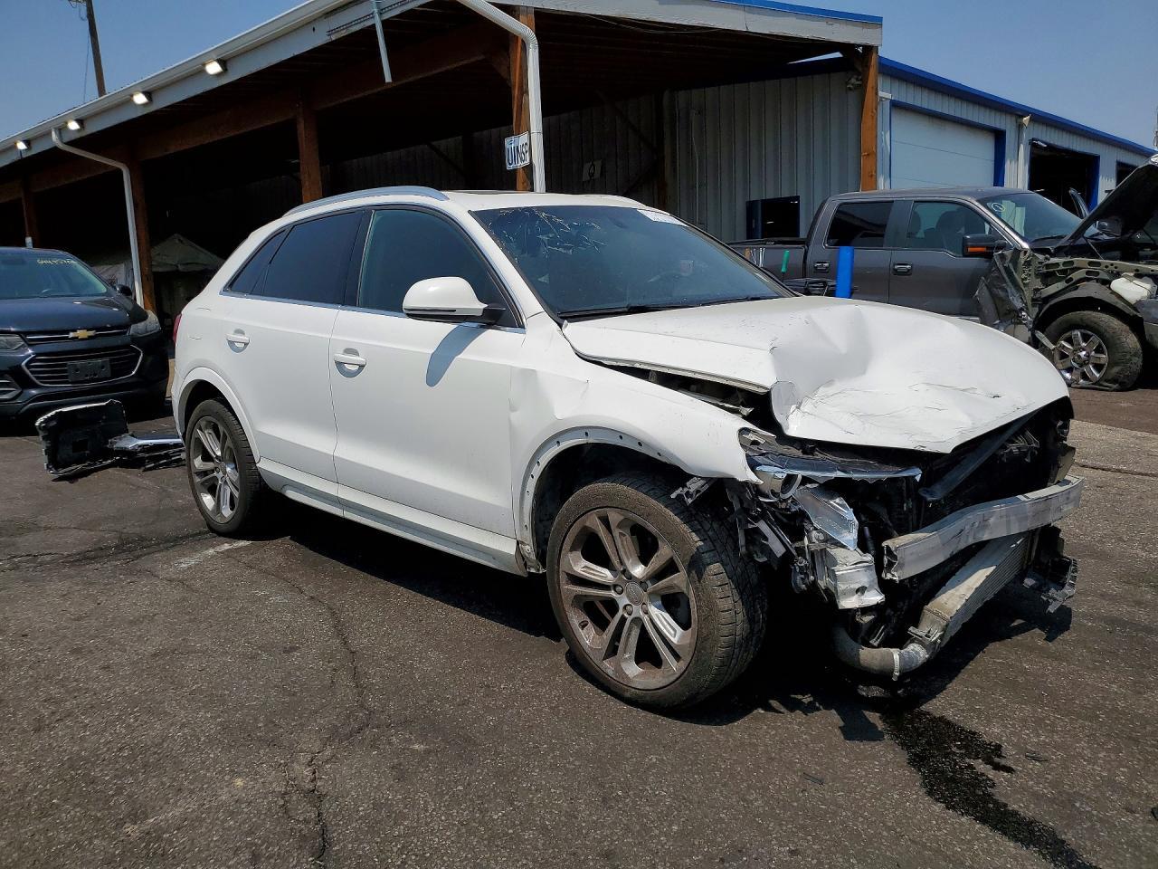 2016 Audi Q3 Prestige Quattro - Image 4