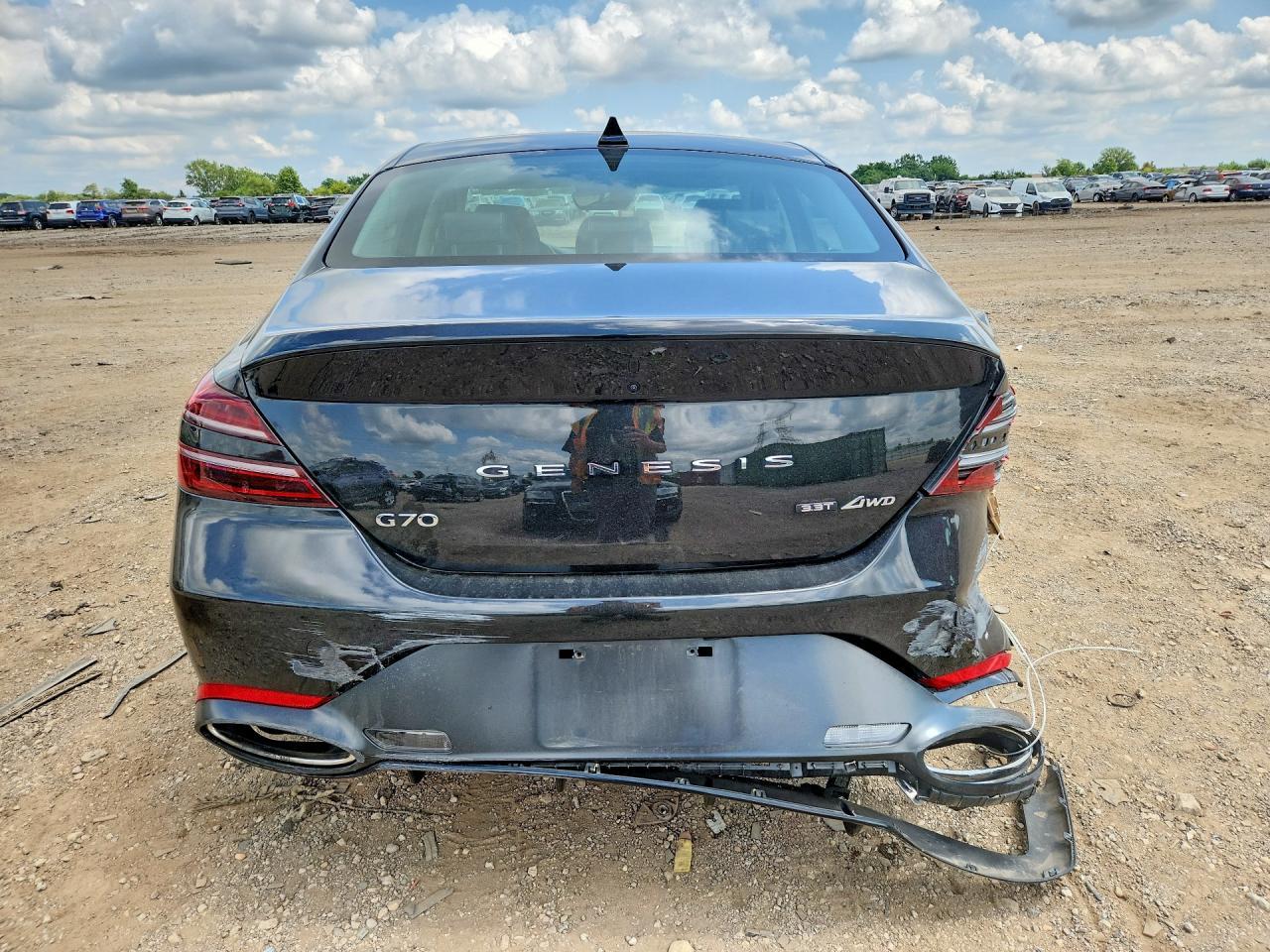 2022 Genesis G70 3.3T Standard - Image 6