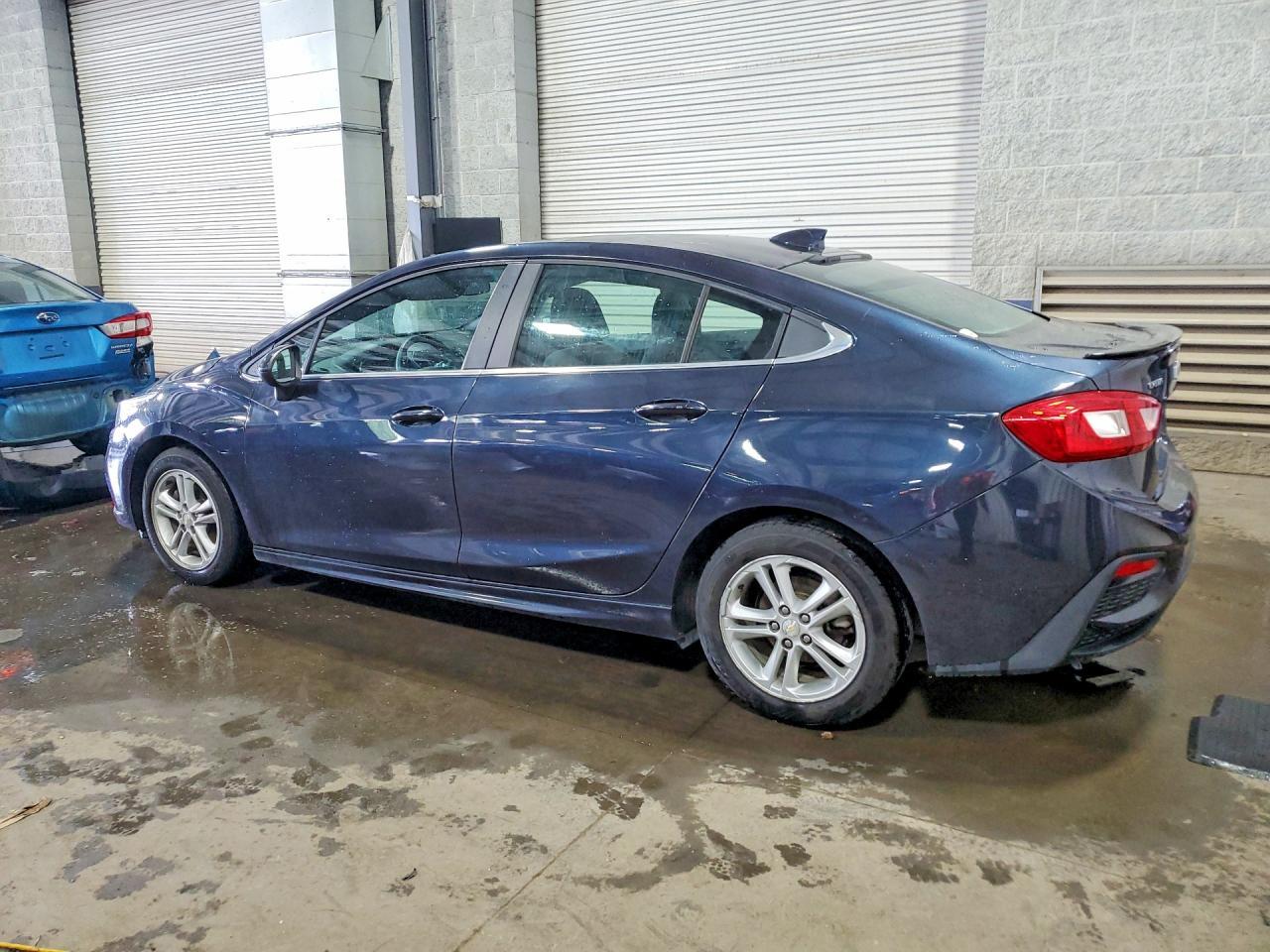 2016 Chevrolet Cruze Lt - Image 2