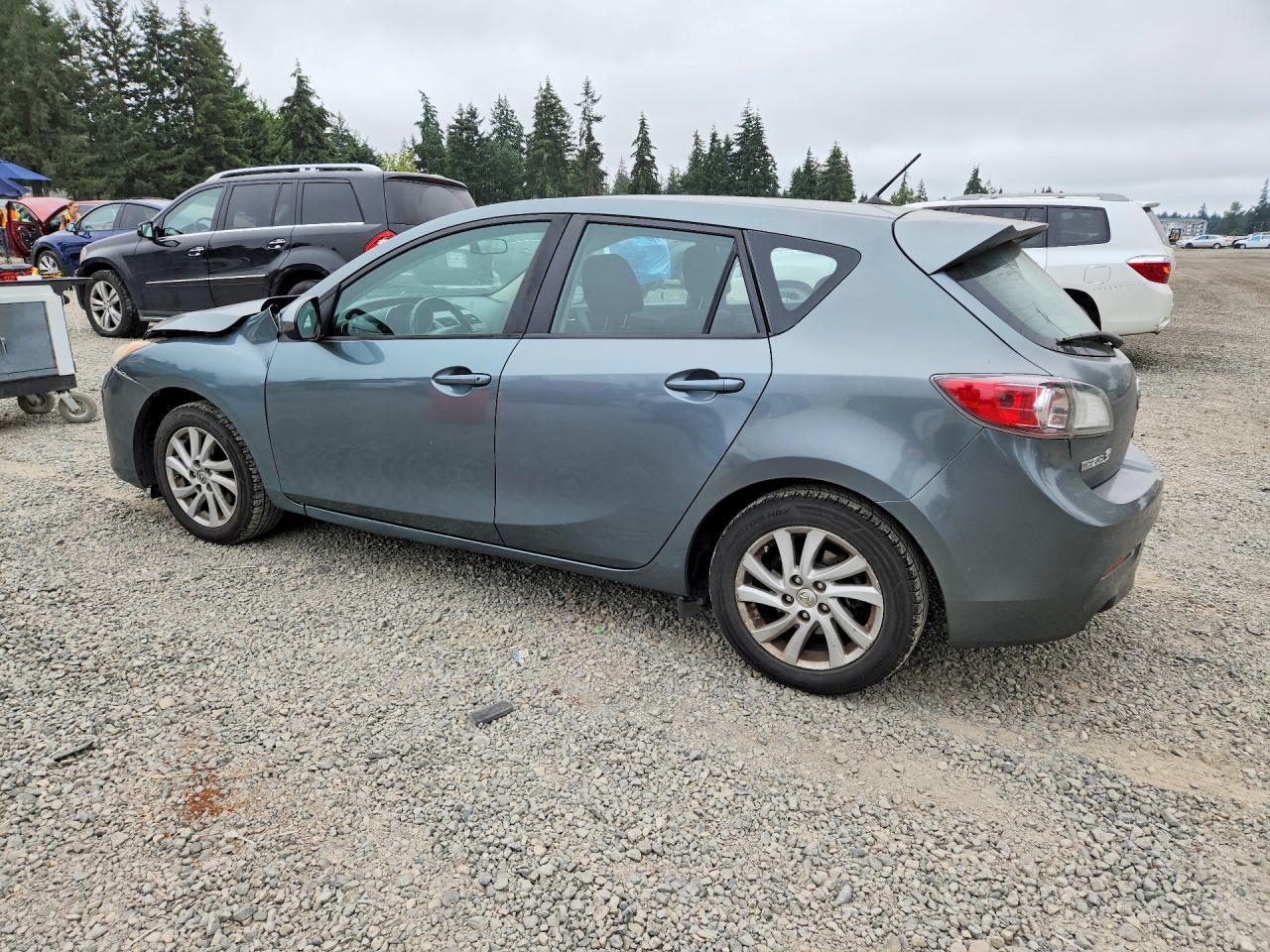 2012 Mazda 3 I - Image 2