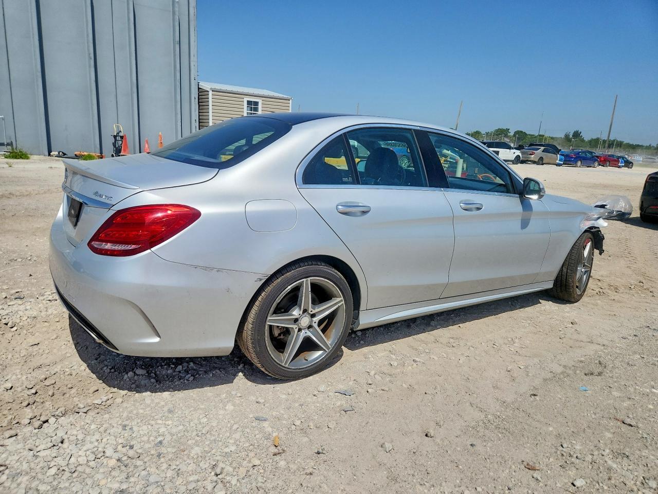 2016 Mercedes-Benz C 300 4Matic - Image 3