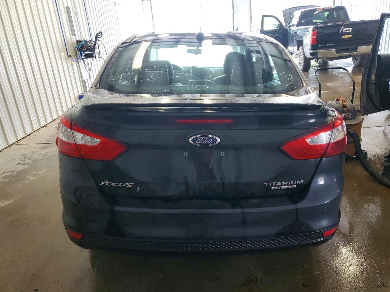 2014 Ford Focus Titanium - Image 6