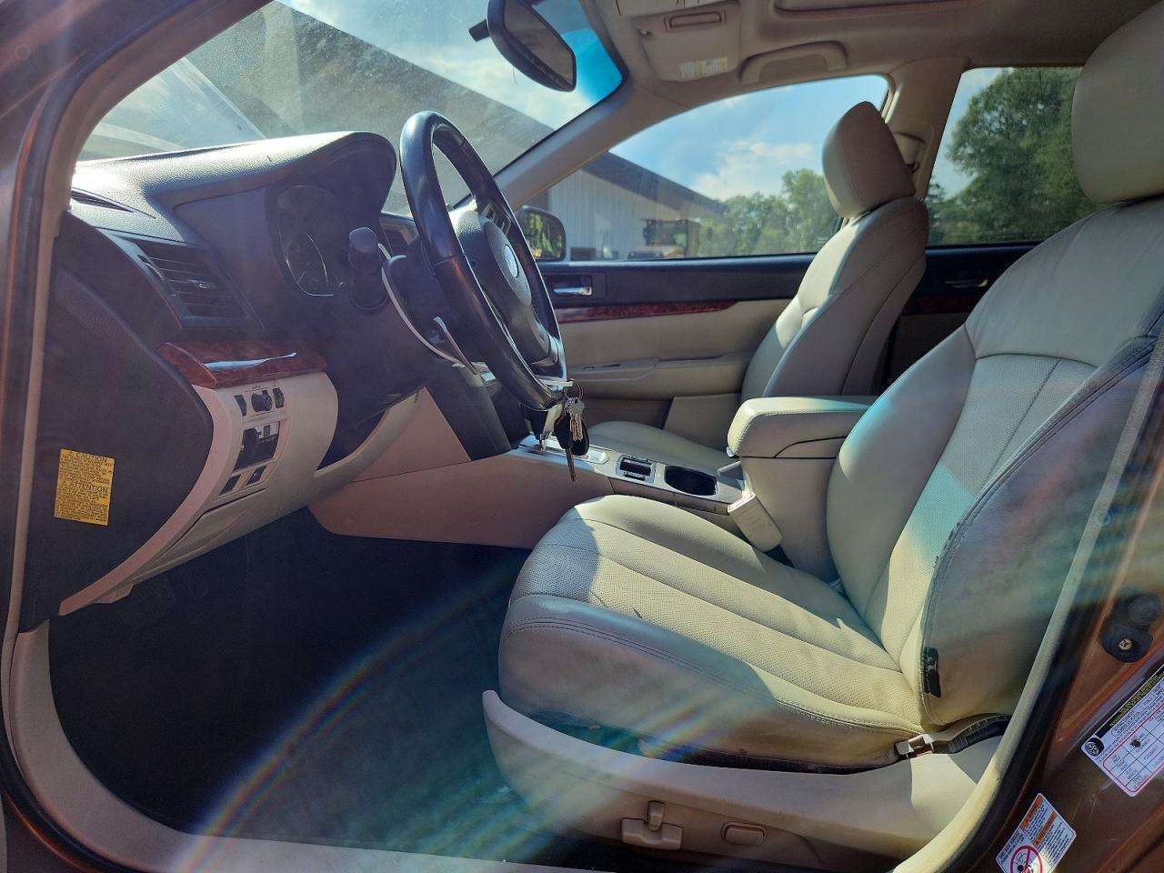 2012 Subaru Outback 2.5I Limited - Image 7
