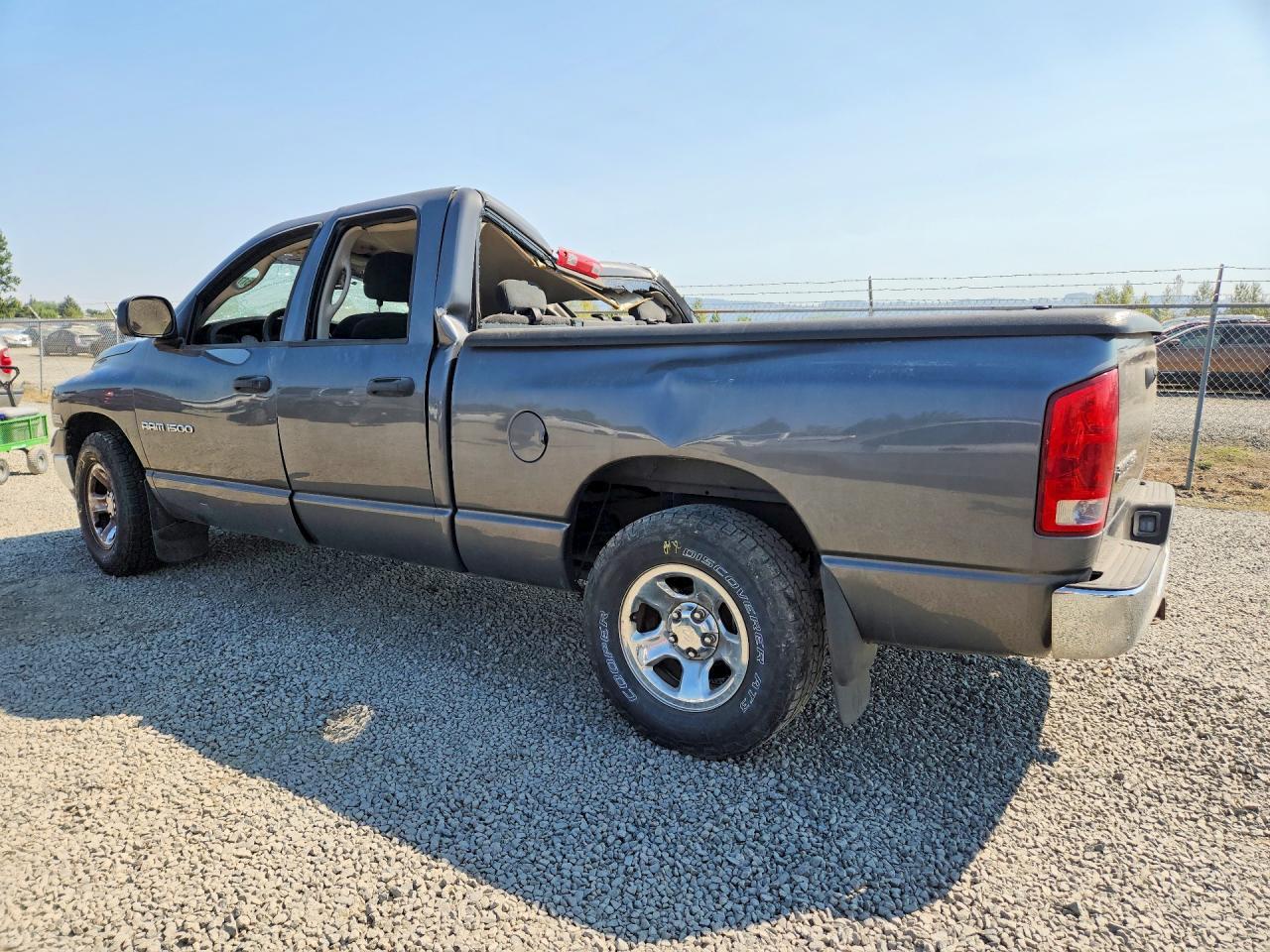 2004 Dodge Ram 1500 St - Фото 2