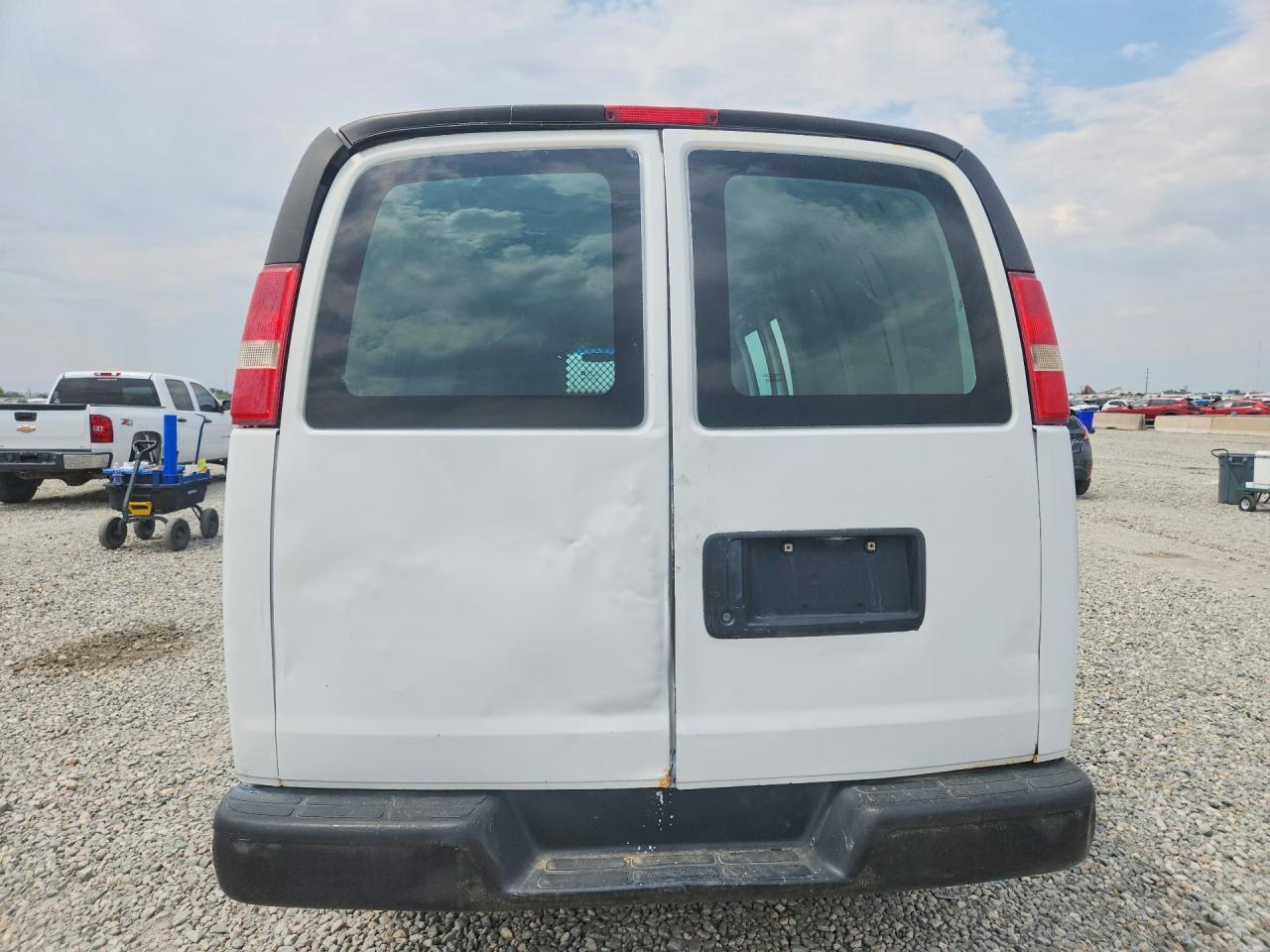 2014 Chevrolet Express G2500 - Фото 6