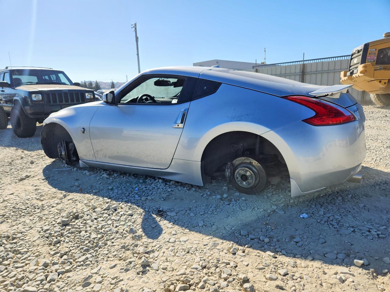 2009 Nissan 370Z Base - Фото 2