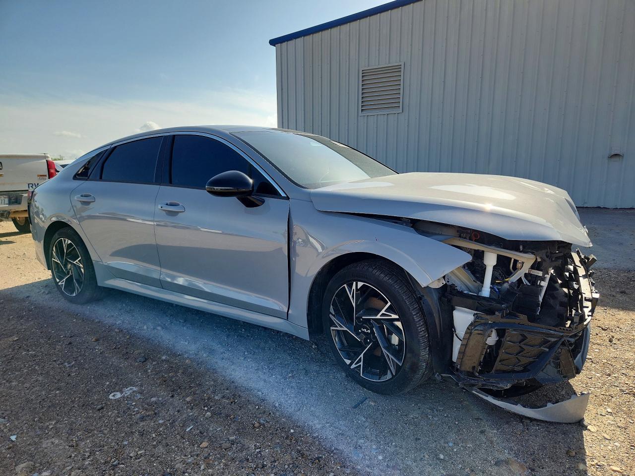 2025 Kia K5 Gt Line - Image 4