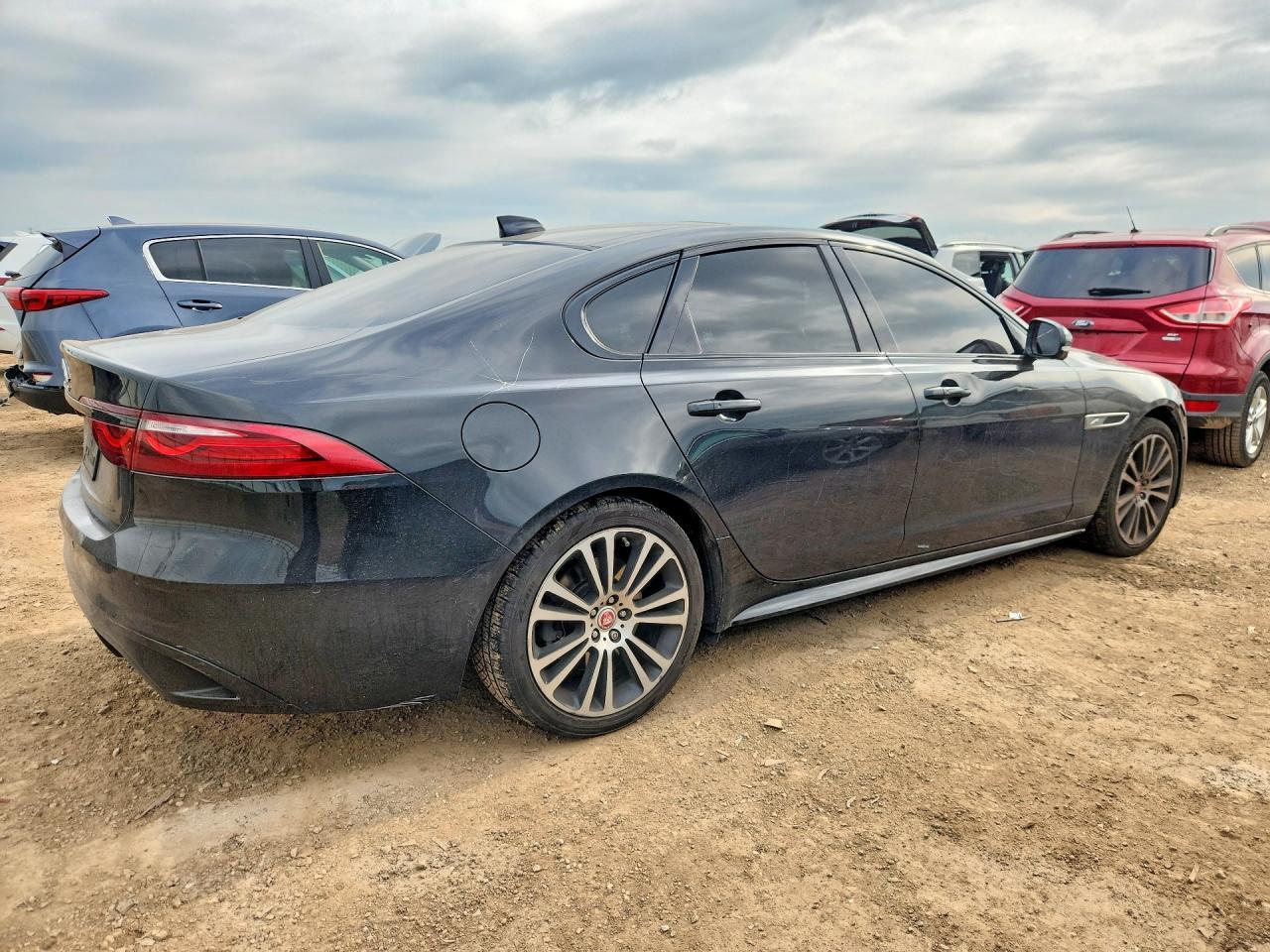2021 Jaguar Xf R-Dynamic Se - Фото 3
