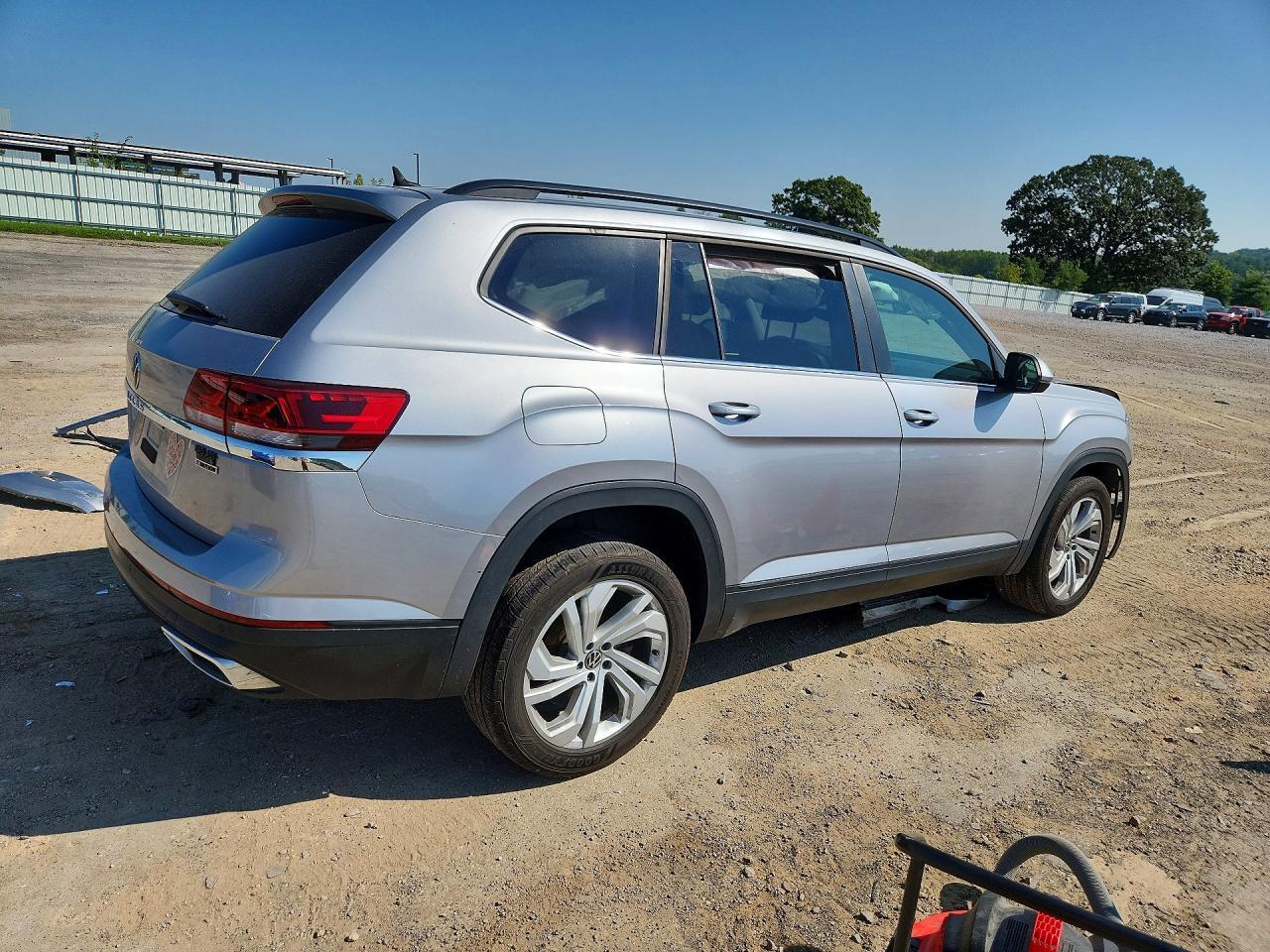 2021 Volkswagen Atlas Se - Image 3