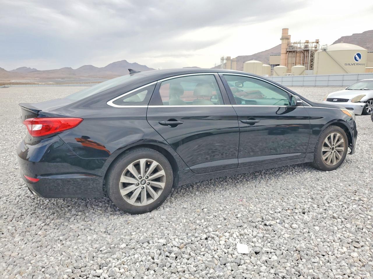 2017 Hyundai Sonata Sport - Image 3