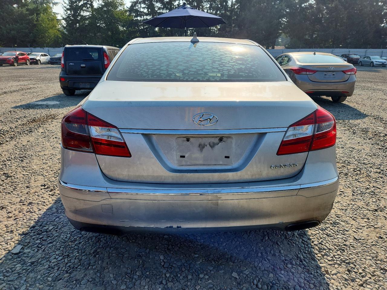 2012 Hyundai Genesis 3.8L - Image 6