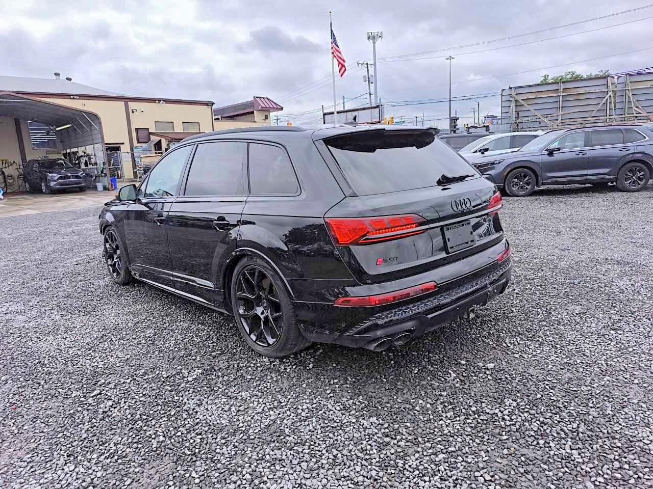 2025 Audi Sq7 Prestige - Фото 2