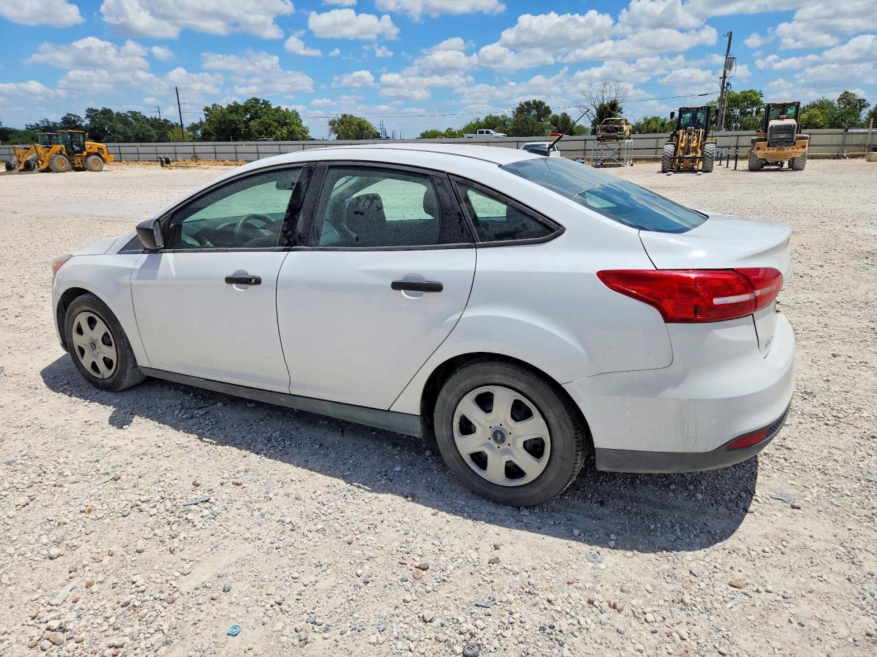 2018 Ford Focus S - Image 2