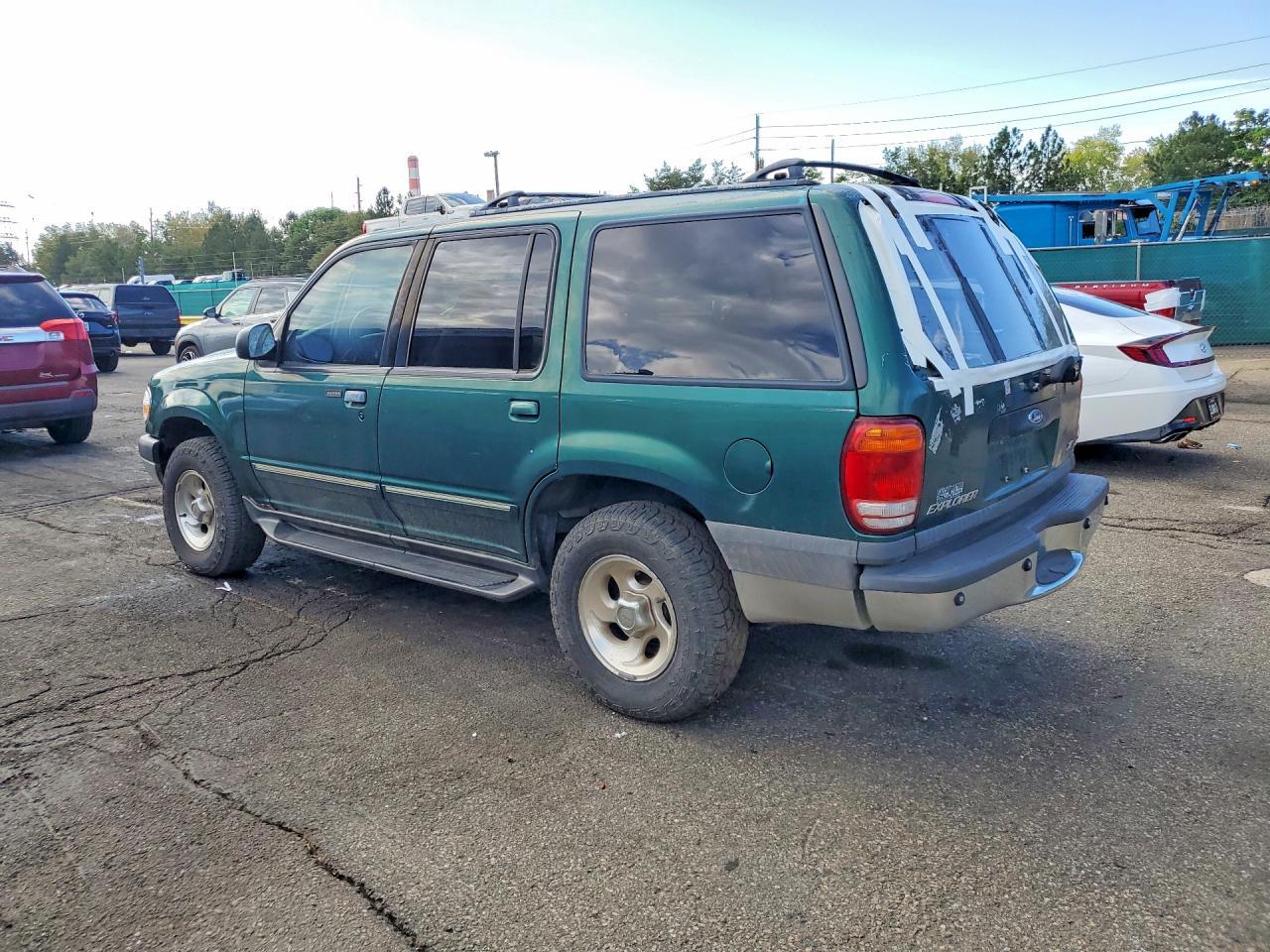 2000 Ford Explorer Xlt - Фото 2