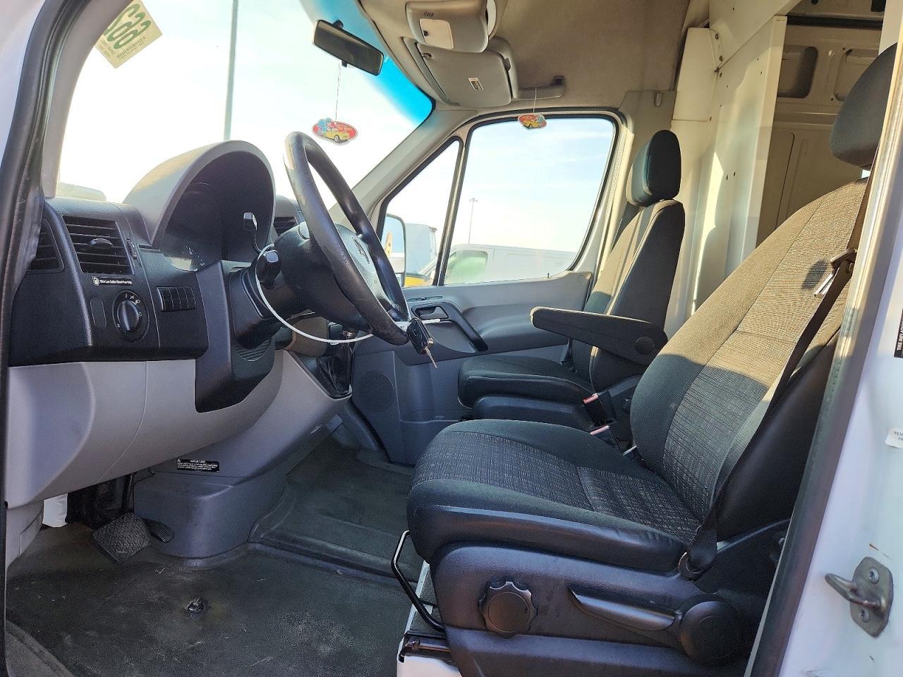 2014 Mercedes-Benz Sprinter 3500 - Image 7