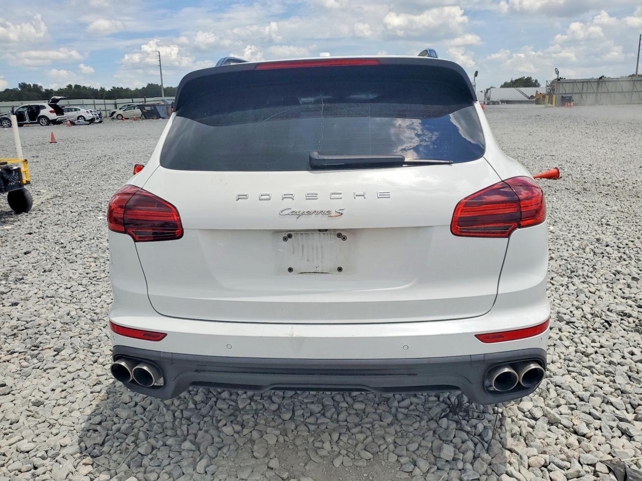 2016 Porsche Cayenne S - Фото 6