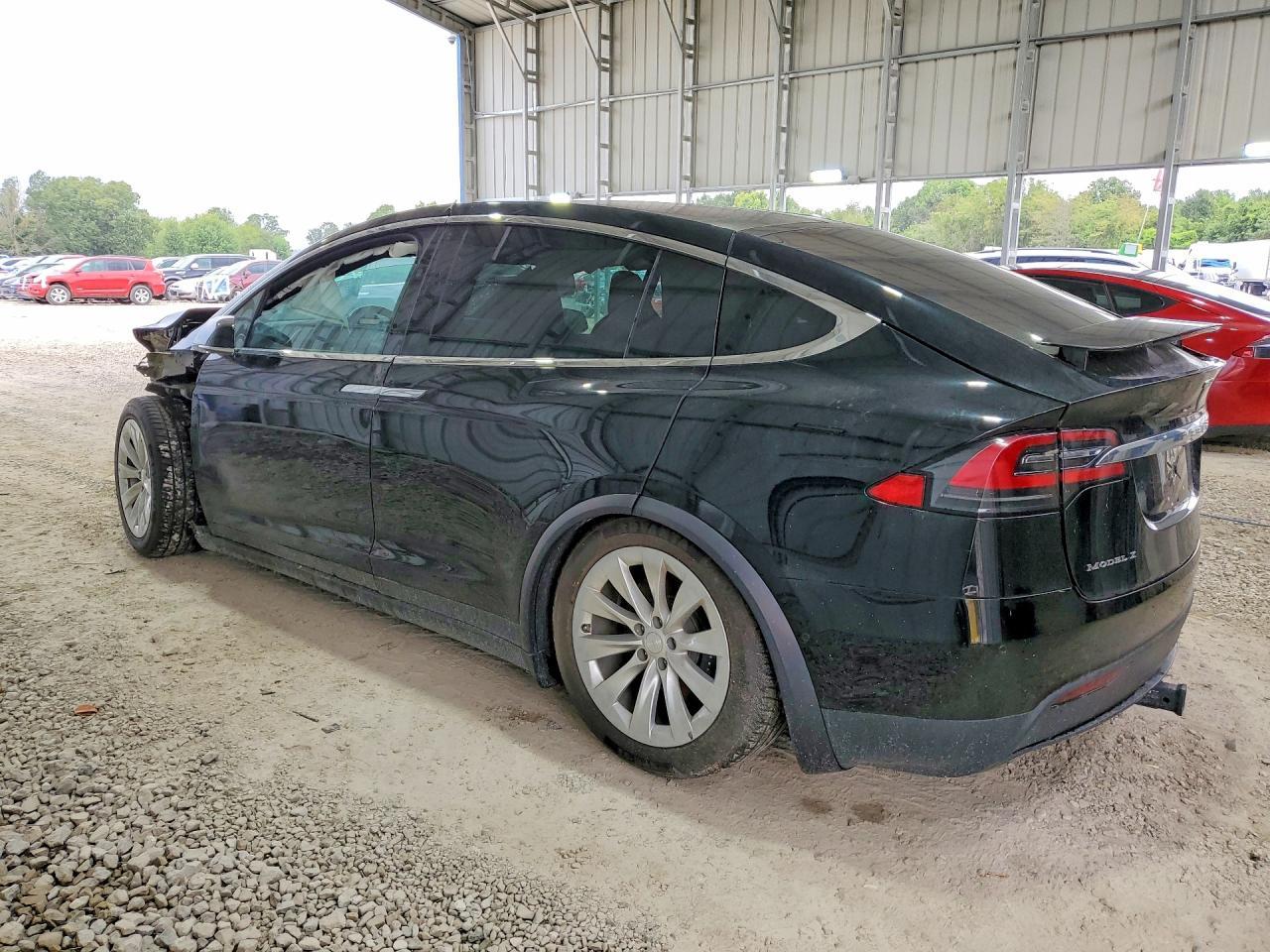 2017 Tesla Model X - Фото 2