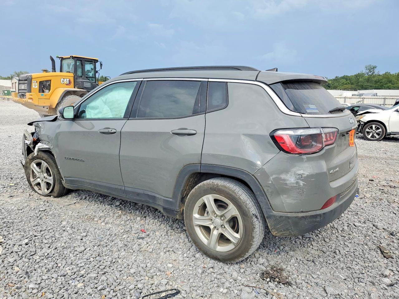 2024 Jeep Compass Latitude - Image 2