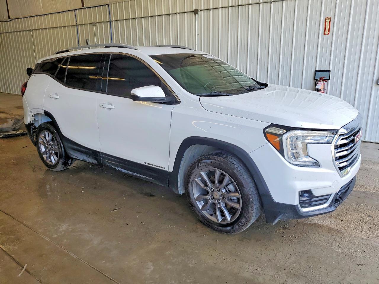 2022 GMC Terrain Slt - Image 4