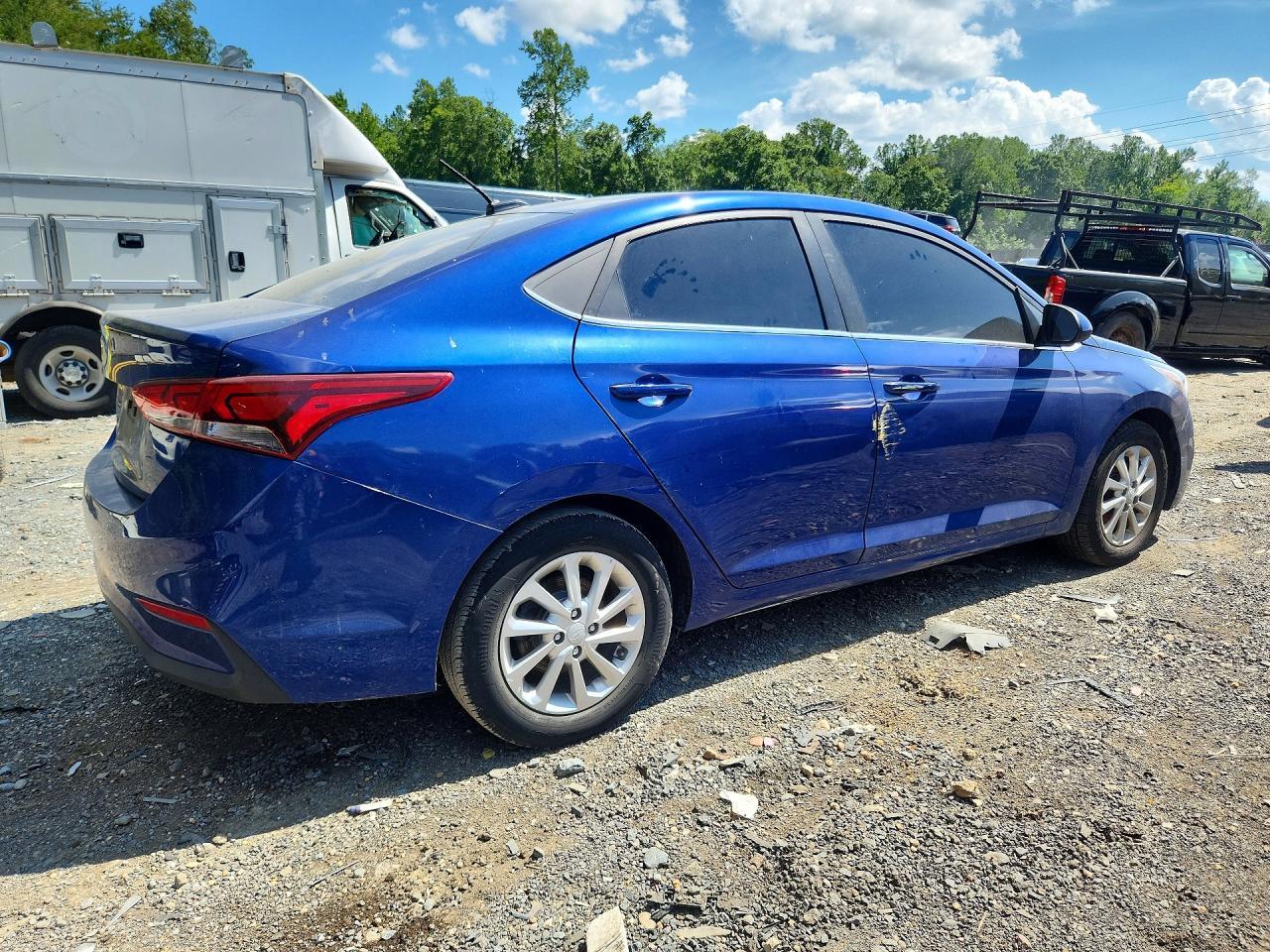 2020 Hyundai Accent Sel - Image 3