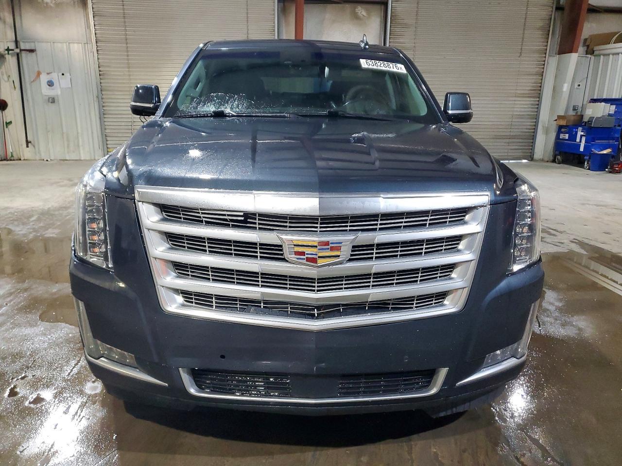 2019 Cadillac Escalade Esv Premium Luxury - Image 5