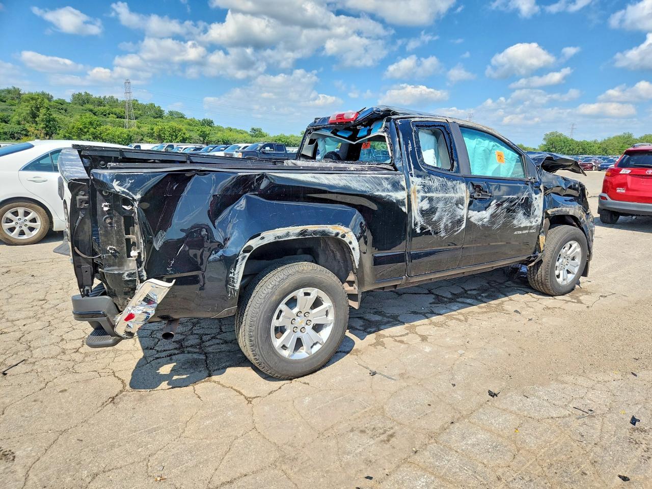 2022 Chevrolet Colorado Lt - Фото 3