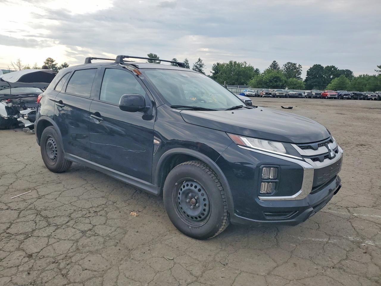2024 Mitsubishi Outlander Sport S/Se - Фото 4