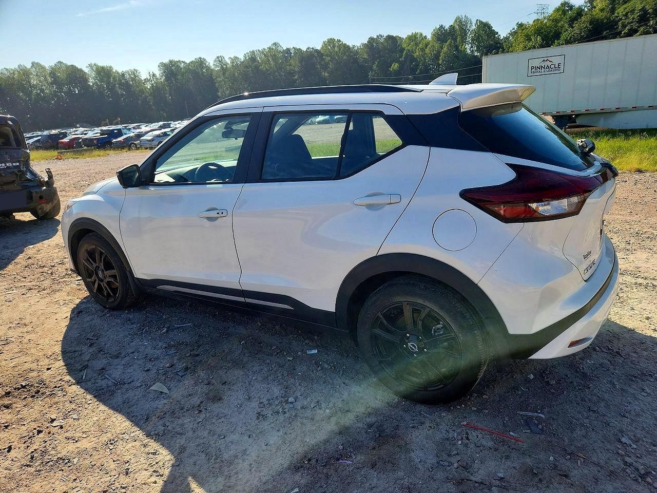 2024 Nissan Kicks Sr - Фото 2