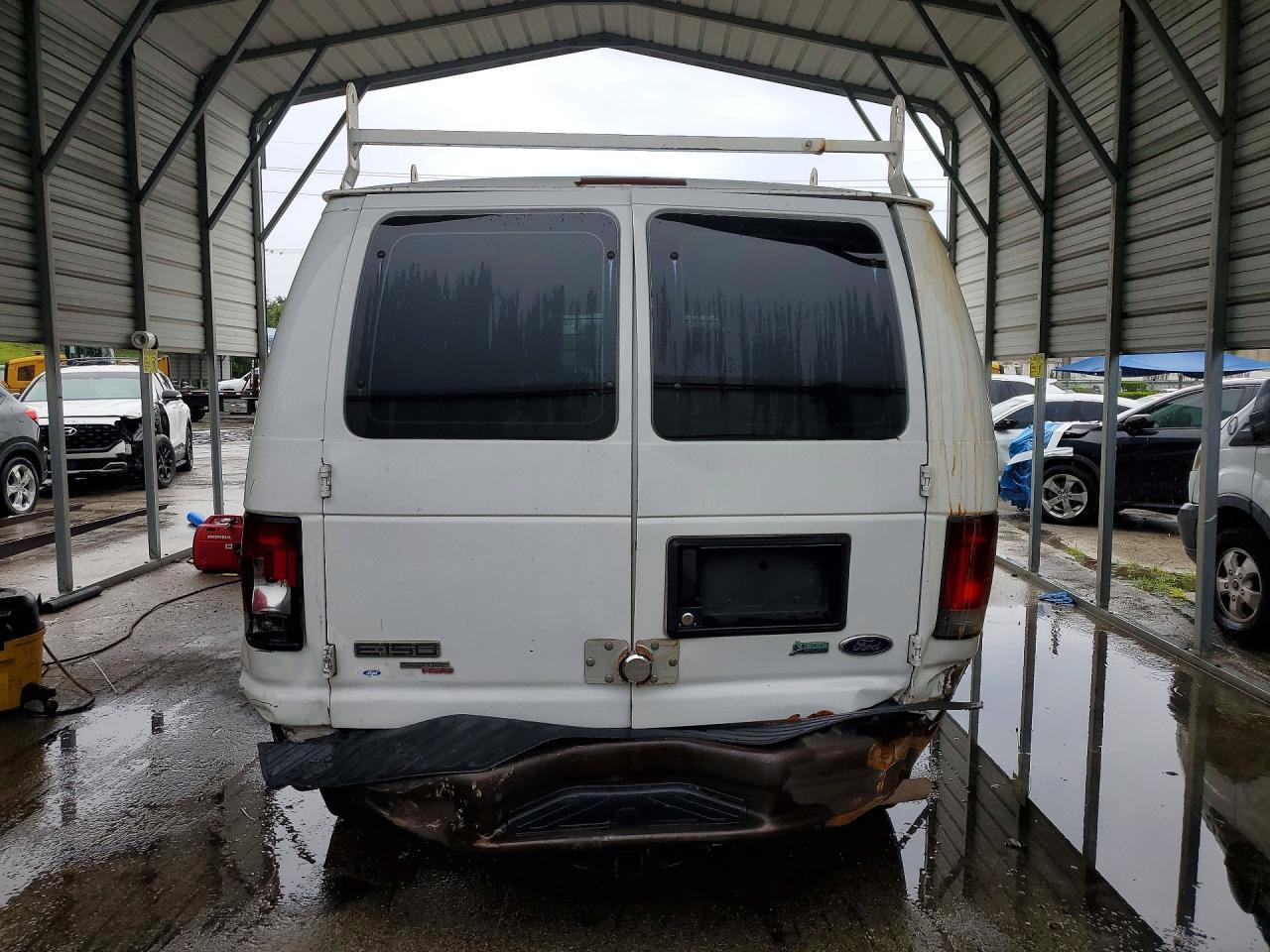 2012 Ford Econoline E150 Van - Фото 6
