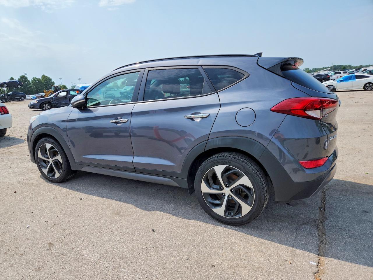 2016 Hyundai Tucson Limited - Image 2