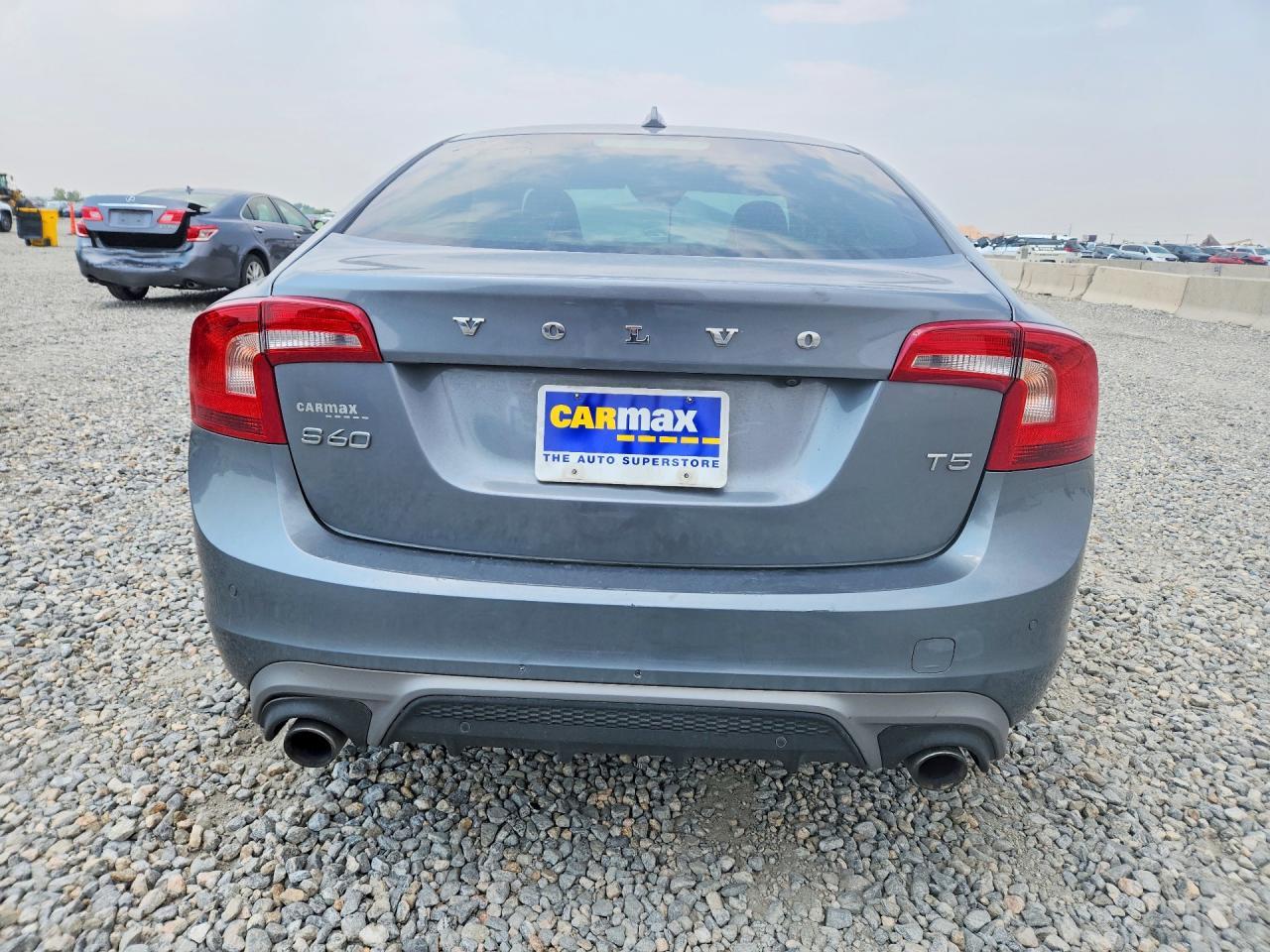 2017 Volvo S60 - Фото 6