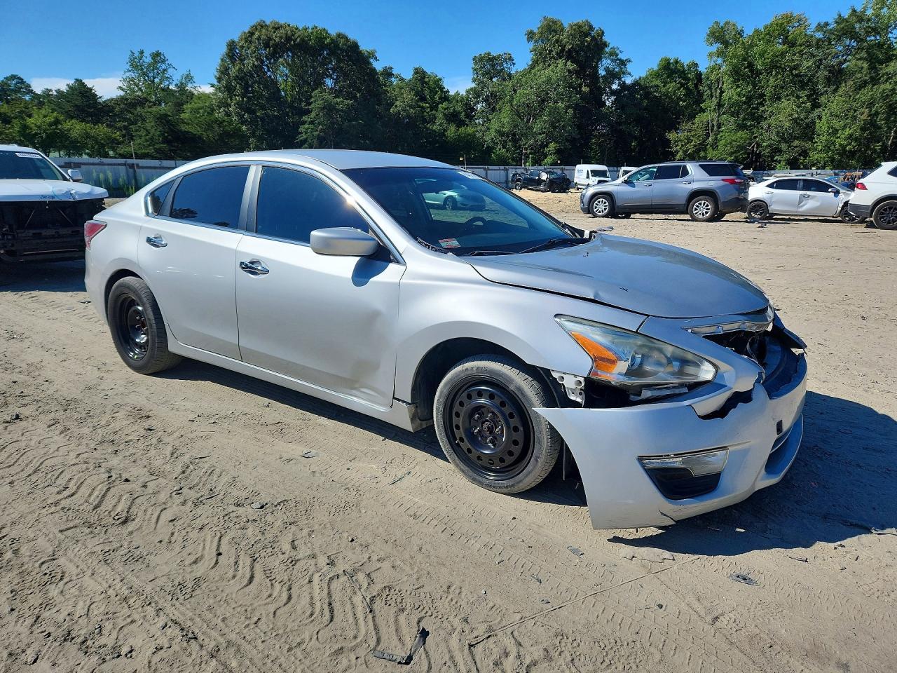 2015 Nissan Altima 2.5 S - Фото 4