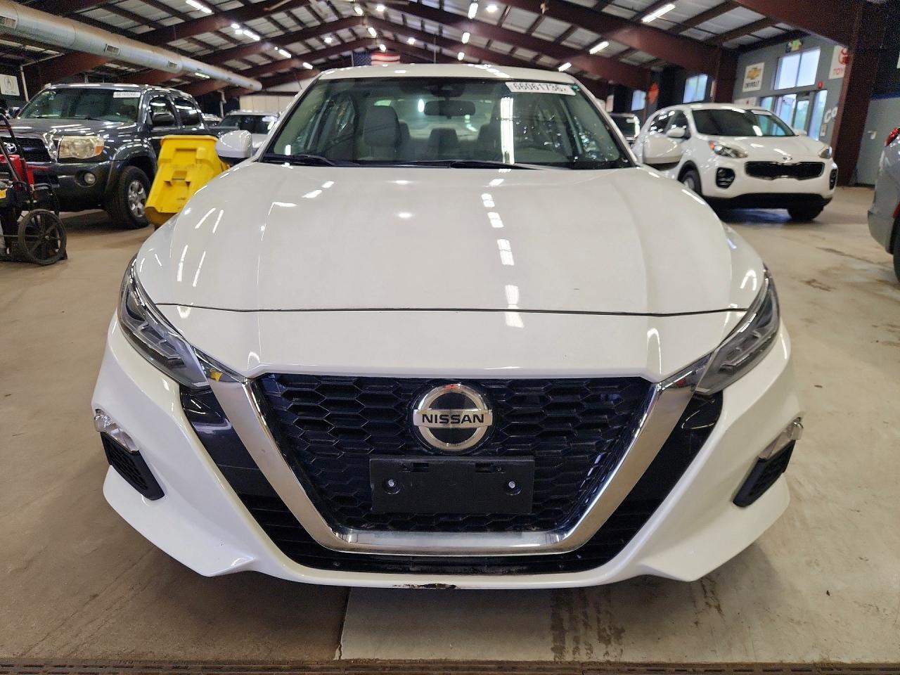 2022 Nissan Altima Sv - Фото 5