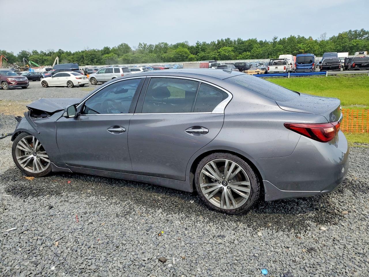2022 Infiniti Q50 Sensory - Фото 2