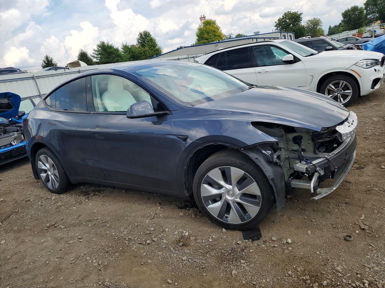 2023 Tesla Model Y - Image 4