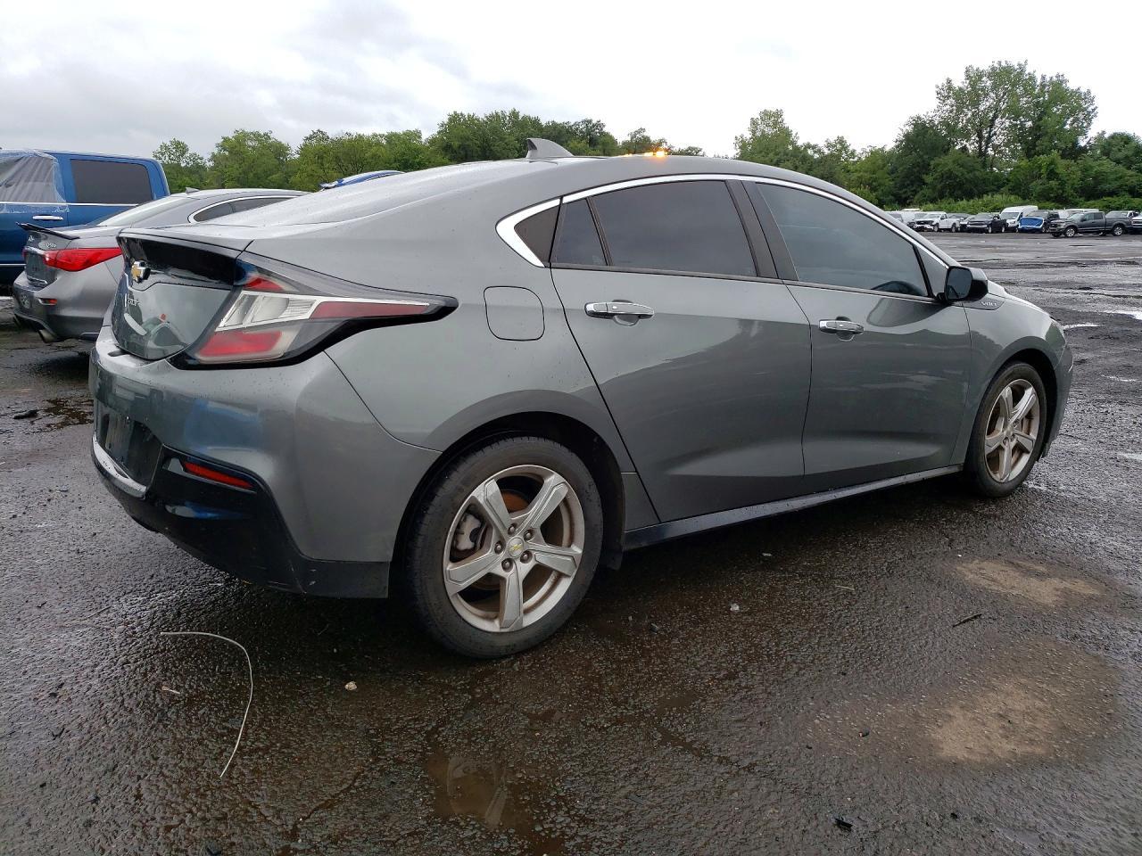 2017 Chevrolet Volt Lt - Image 3