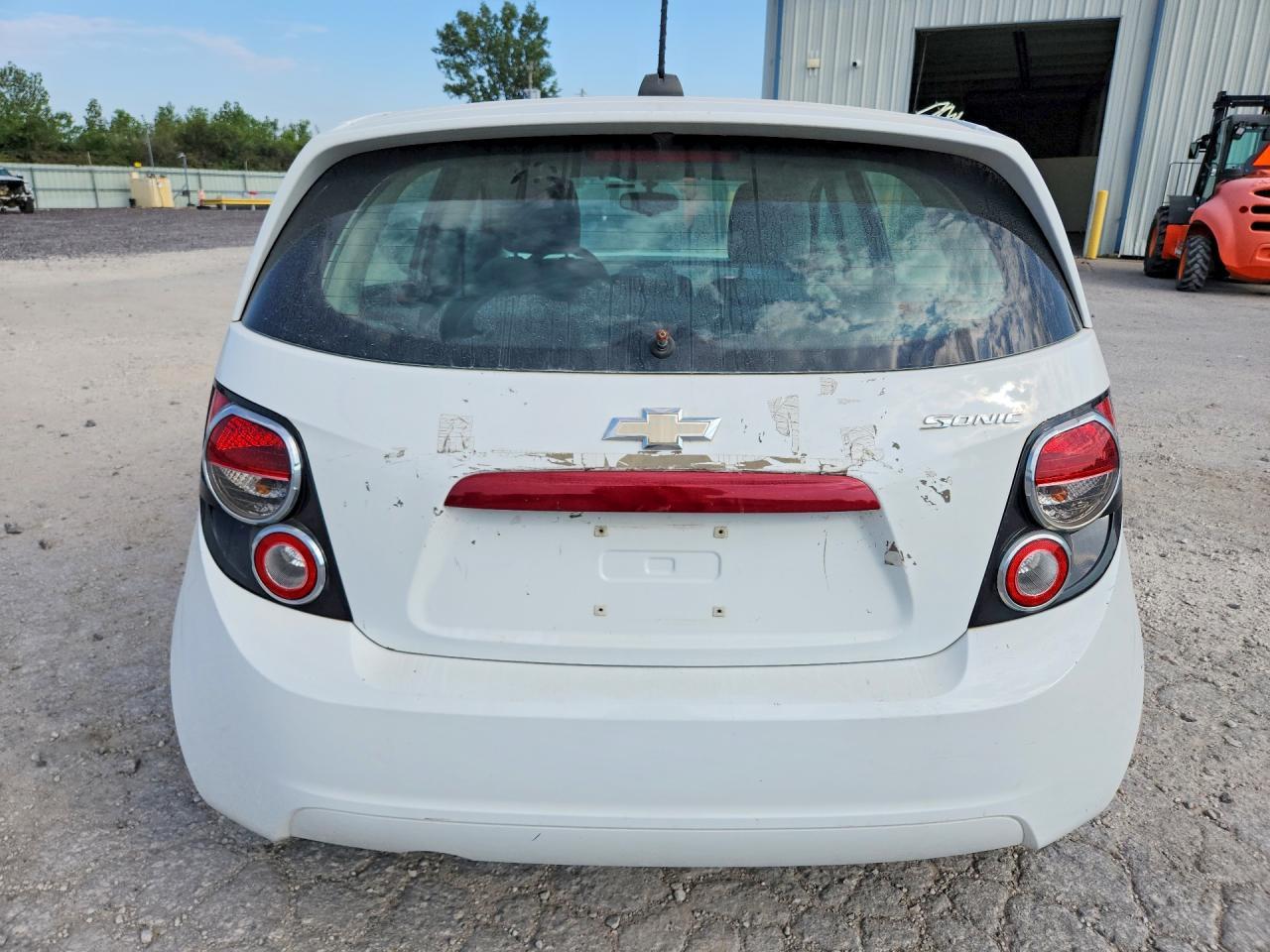 2015 Chevrolet Sonic Ls - Фото 6