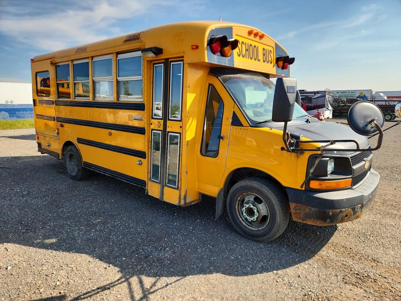 2011 Chevrolet Express School Bus - Фото 4