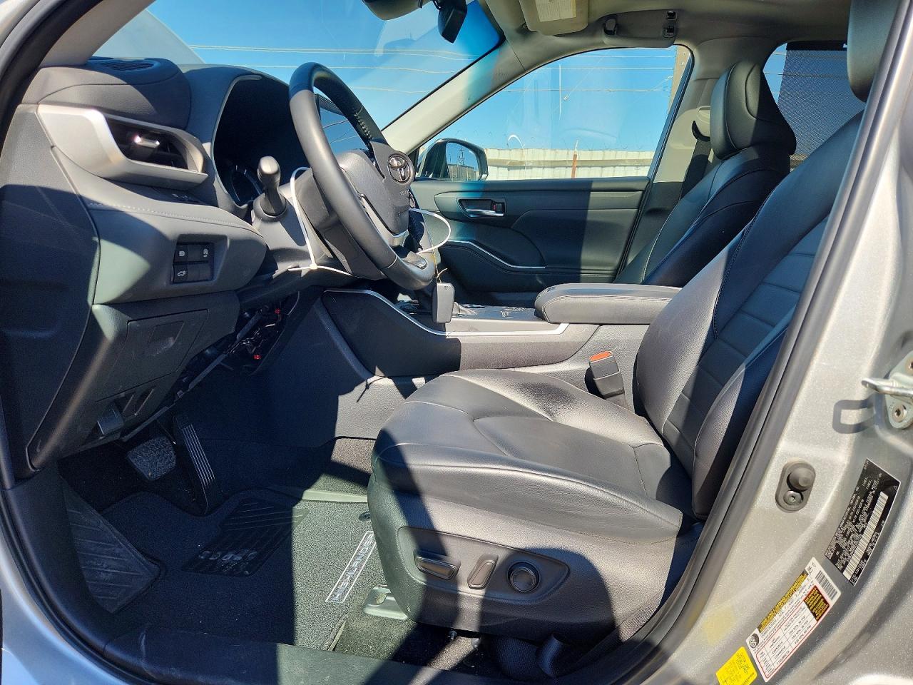 2024 Toyota Highlander Xle - Image 7