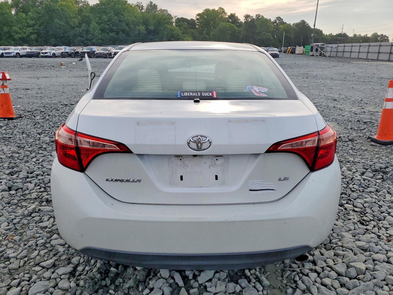 2017 Toyota Corolla Le - Image 6