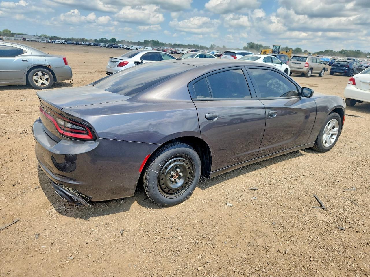 2020 Dodge Charger Sxt - Фото 3