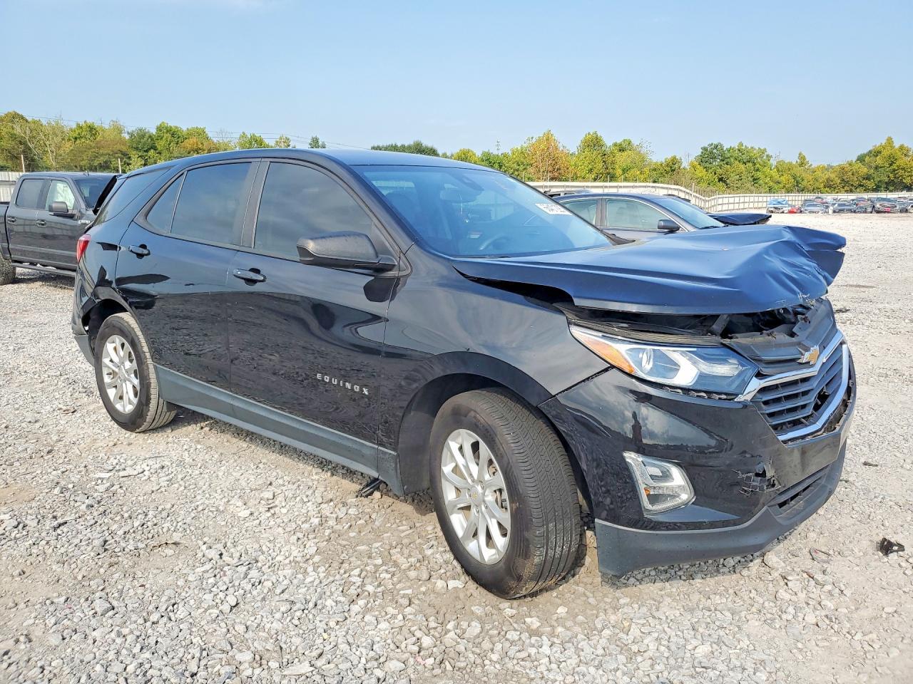 2021 Chevrolet Equinox Ls - Фото 4
