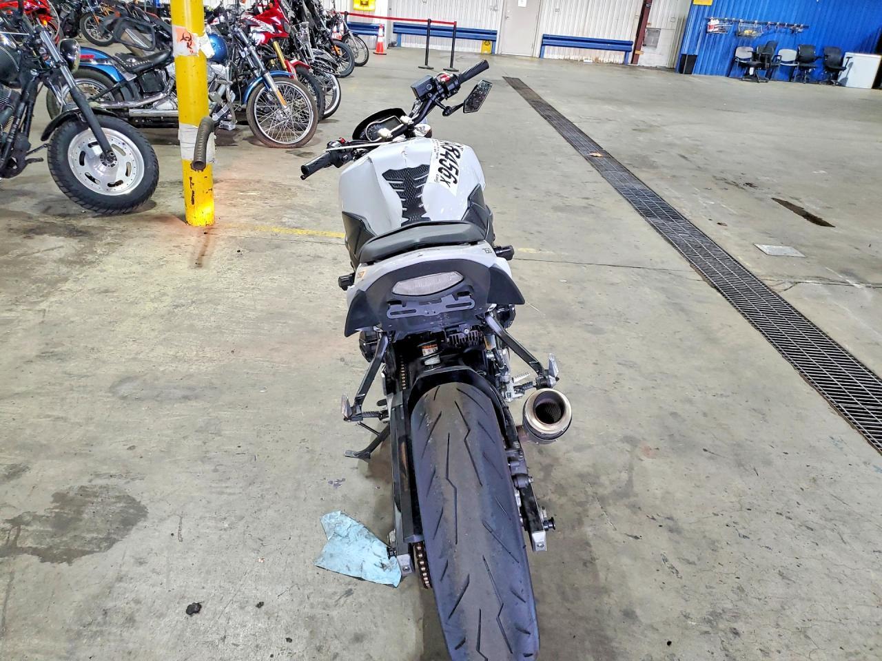2016 Suzuki Gsx-S750 - Image 4