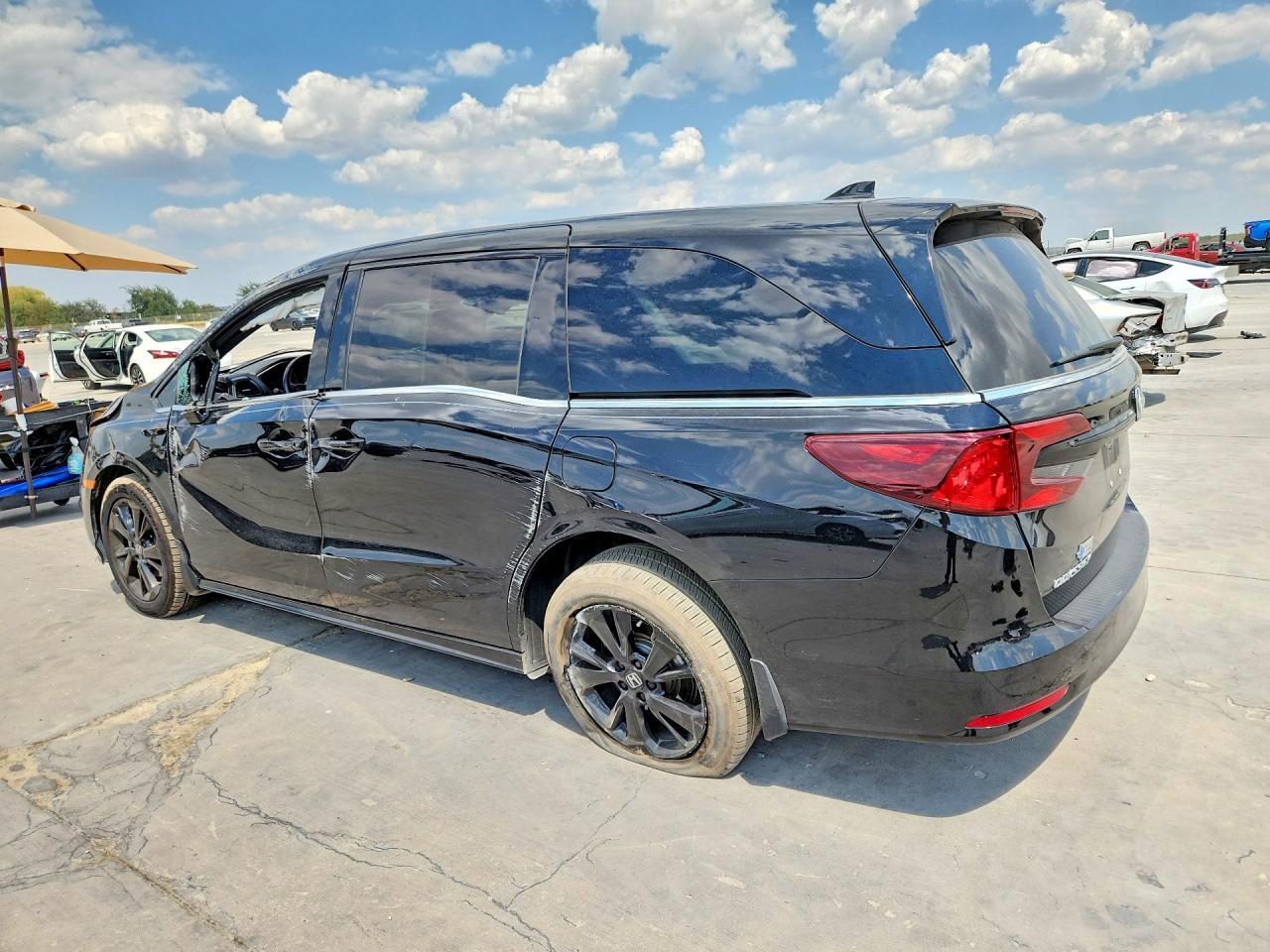2024 Honda Odyssey Sport - Фото 2