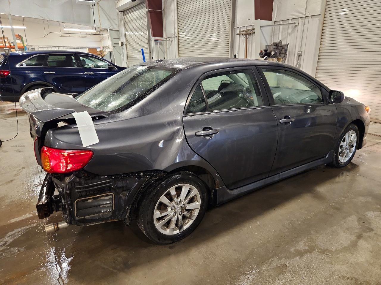 2010 Toyota Corolla S - Фото 3